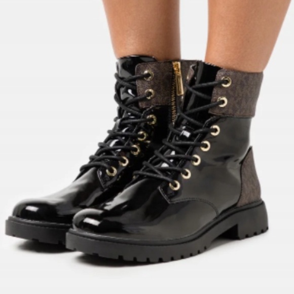 MICHAEL KORS logo Ankle boots 7 - Picture 7 of 12